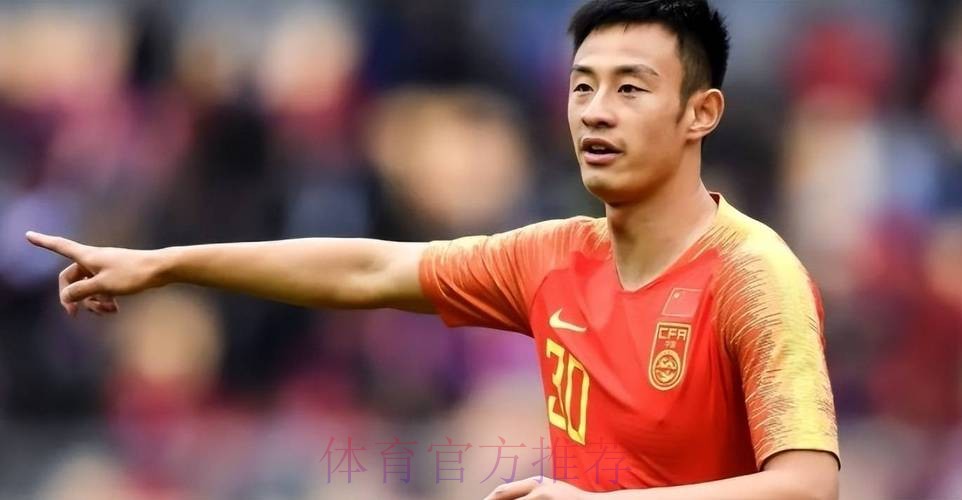 中国杯 |国足南宁首训 彭欣力期待与强敌过招